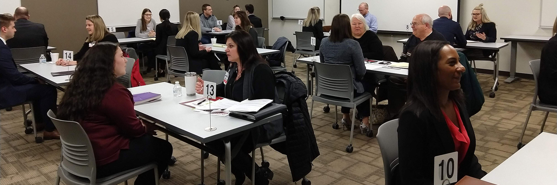 multiple interviews happening on internship interview day